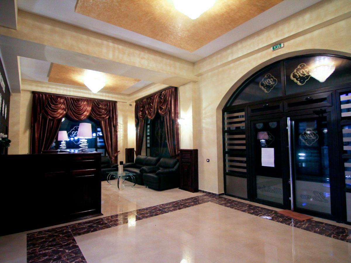 Hotel Laura Holiday Brăila Exteriér fotografie
