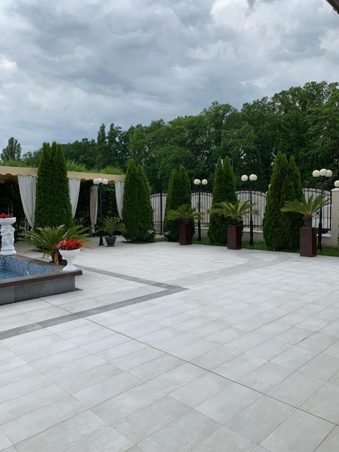 Hotel Laura Holiday Brăila Exteriér fotografie